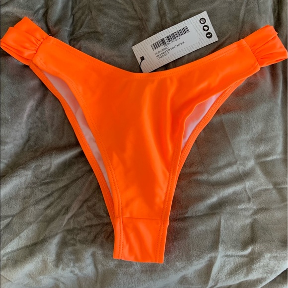 Boohoo, Orange Thong Bikini, Size: 2 - Picture 2 of 3